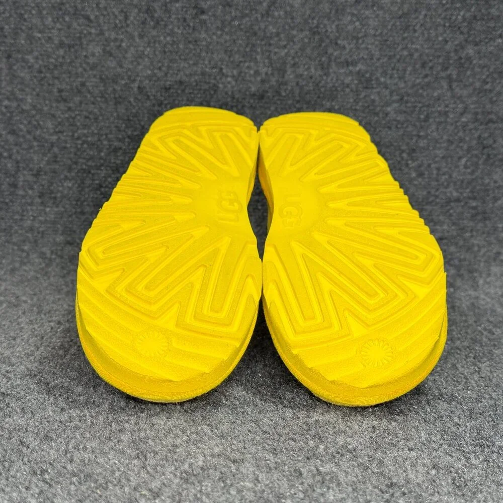 UGG Neumel II Boot Girl's Size‎ 6 Yellow Suede Mid Lace Chukka Winter Sneakers